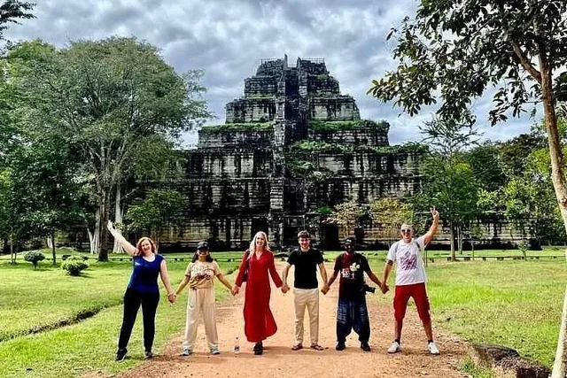 ( 4 days) Thailand Border (Ban Hat Lek) To Phnom Penh