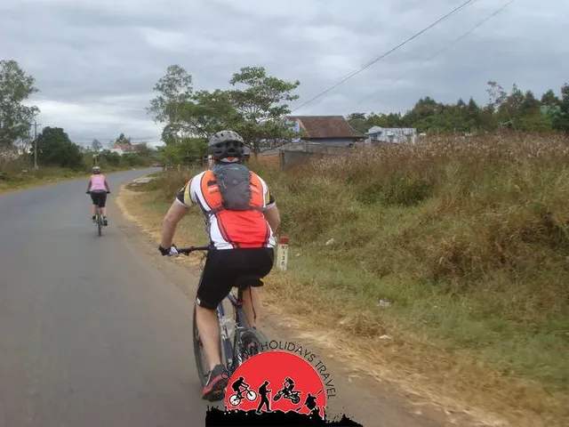 Hanoi Cycling Adventure To Sapa – 4 days 1