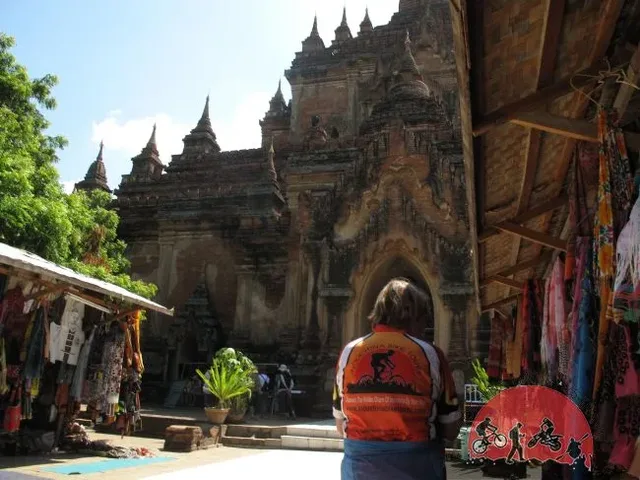 Hue Cycling To Hoi An – 1 Day 1